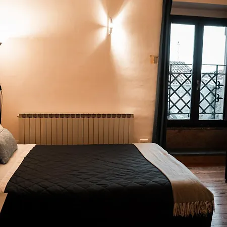Arco Augusto Apartment