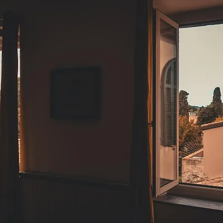 Arco Augusto Apartment Fano