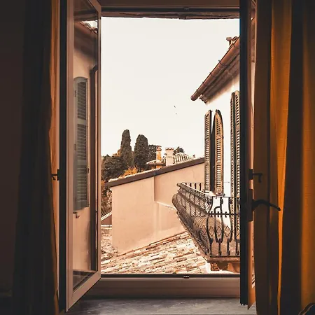 Arco Augusto Apartment *
