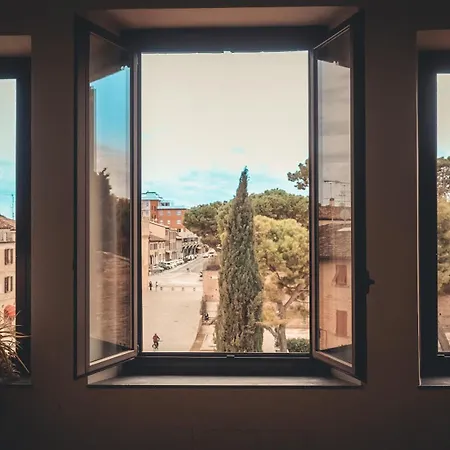 Arco Augusto Fano (Pesaro and Urbino)
