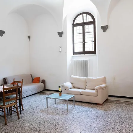 Arco Augusto Apartment *