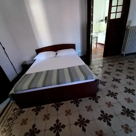 Arco Augusto Apartment *