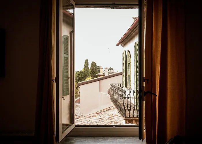 Arco Augusto アパート ファーノ