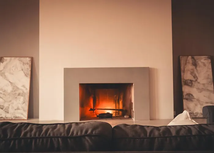 アパート Arco Augusto ファーノ